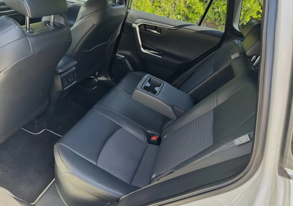 Toyota RAV4 cena 146999 przebieg: 64915, rok produkcji 2019 z Ostrów Mazowiecka małe 781